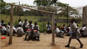 Escola em Uganda. Foto: Reuters